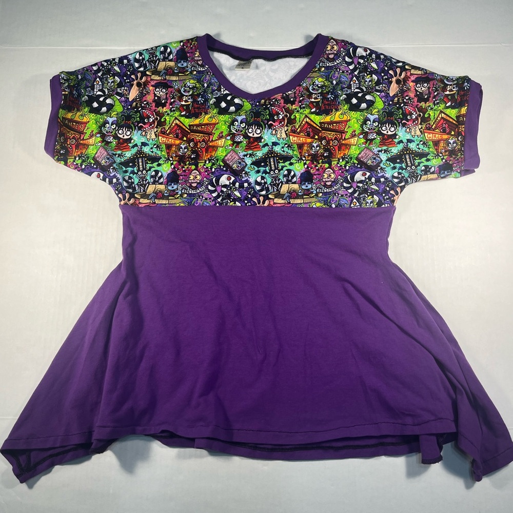 Beetlejuice Fit n’ Flare Top w/ pockets! Size S. Made in Washington